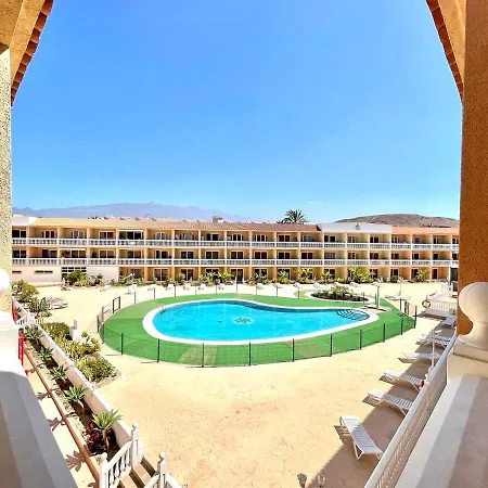 Estudio Con Wifi Y Piscina En Costa Del Silencio, Bien Comunicado * Costa Del Silencio