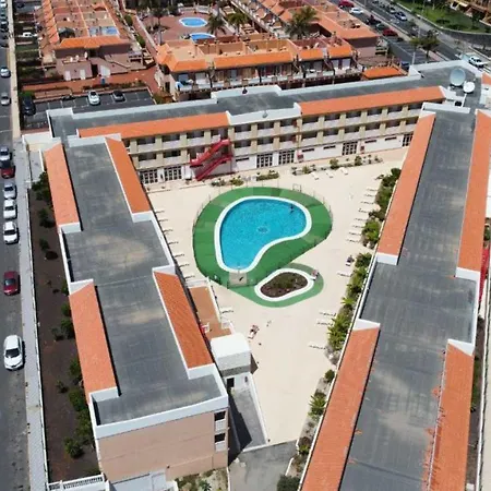 Daire Estudio Con Wifi Y Piscina En Costa Del Silencio, Bien Comunicado