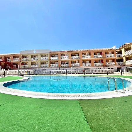Estudio con Wifi y piscina en Costa del Silencio, bien comunicado Apartamento *