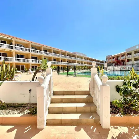 Estudio Con Wifi Y Piscina En Costa Del Silencio, Bien Comunicado