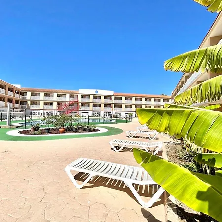 Estudio Con Wifi Y Piscina En Costa Del Silencio, Bien Comunicado